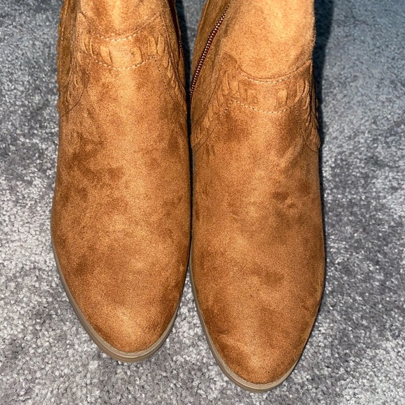 Time and Tru Size 10 Cognac Faux Suede Heeled Boot - Picture 12 of 16